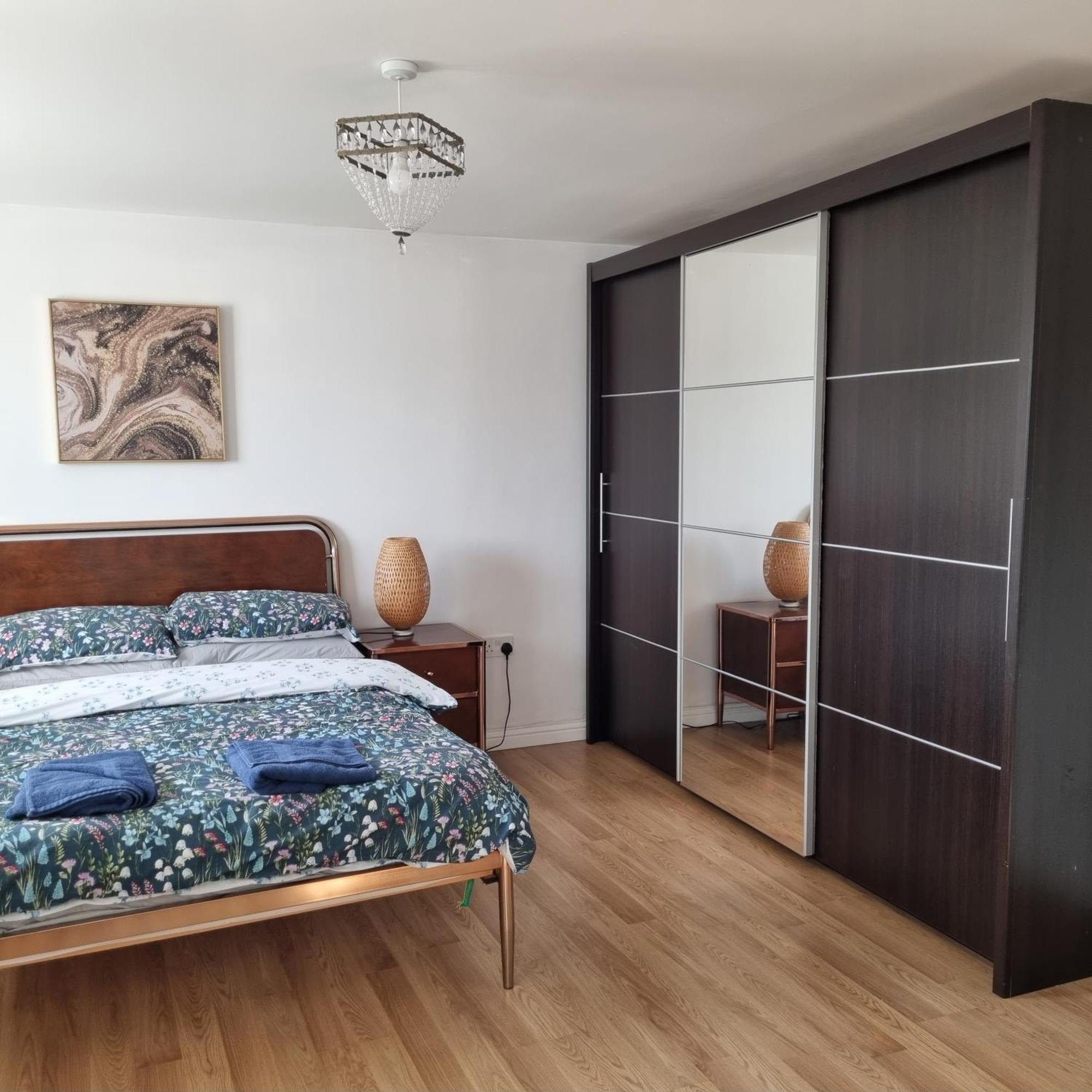 Sea Escape The Tardiis Beachfront Location Aberavon Beach Sea Views Driveway Parking Port Talbot Exteriér fotografie